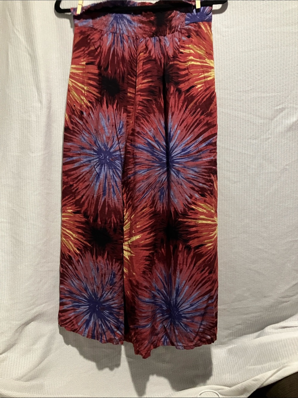 Wide Leg Firework-Print Palazzo Pants - Red & Gold - Picture 9 of 10